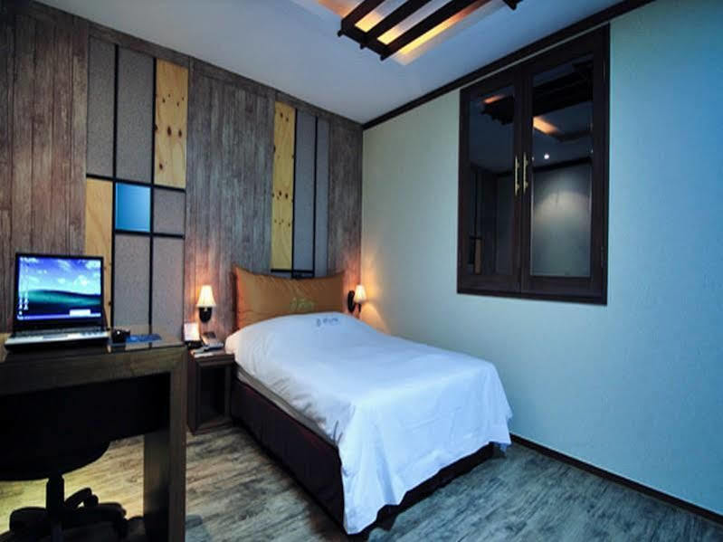 Fiore Hotel 龟尾 外观 照片