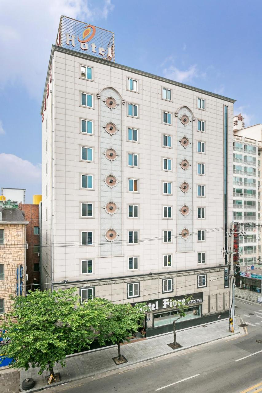 Fiore Hotel 龟尾 外观 照片