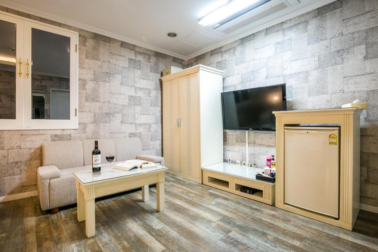 Fiore Hotel 龟尾 外观 照片