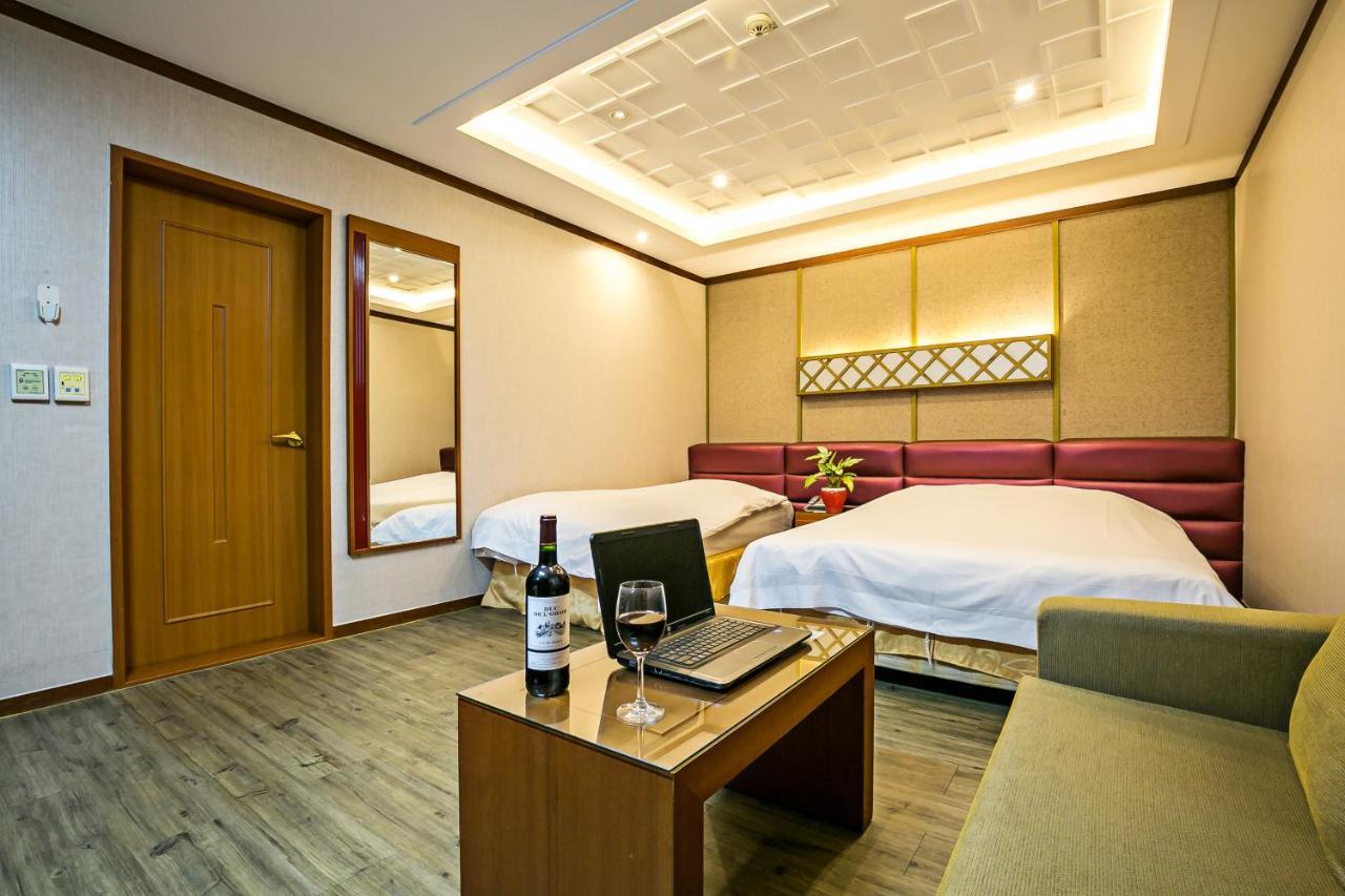 Fiore Hotel 龟尾 外观 照片