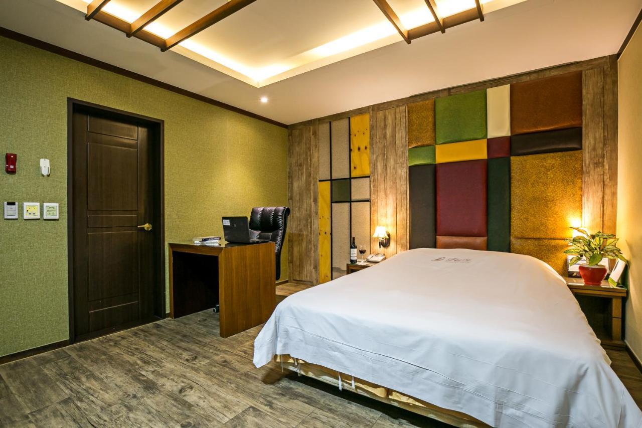 Fiore Hotel 龟尾 外观 照片